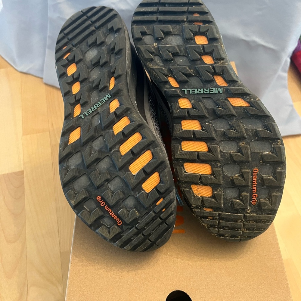 Merrell Gray and Blue Women's Sneakers - Picture 3 of 5